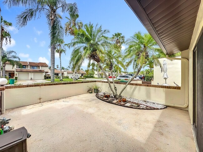 Foto del edificio - 330 Markley Ct