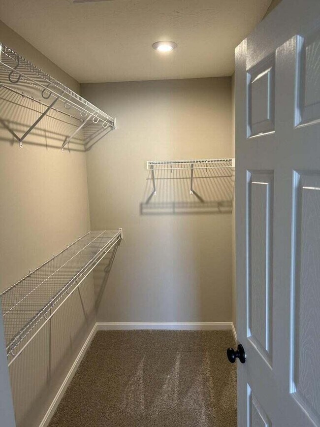 Building Photo - 2289 Piazza RDG