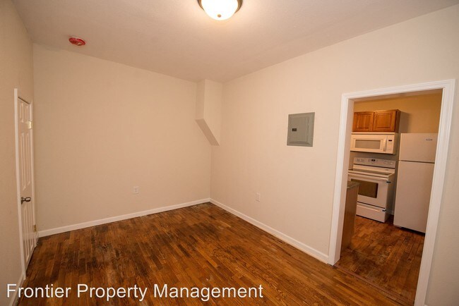 Building Photo - 1001 Osage St