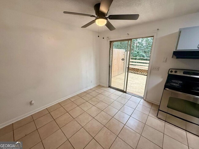 Foto del edificio - 3815 Parklane Dr