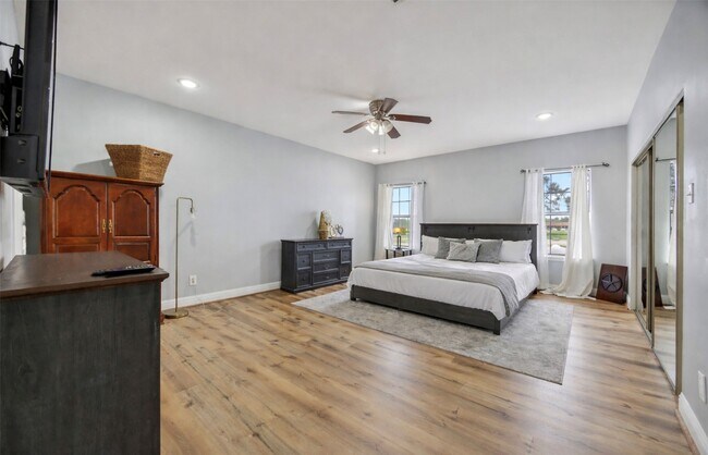Foto del edificio - 3292 Holly Hall St