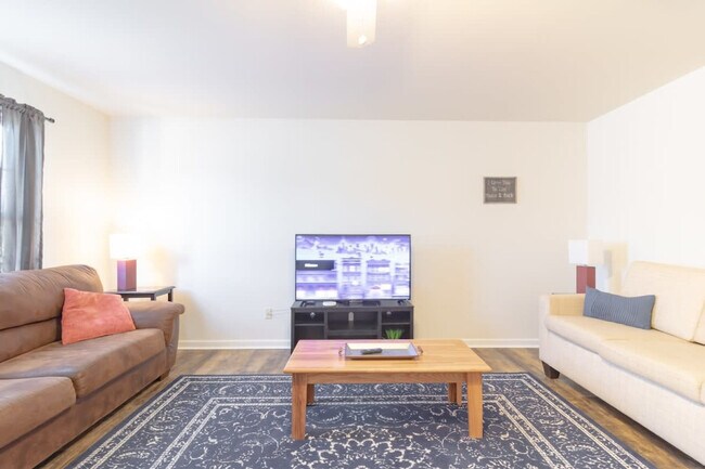 Foto del edificio - 752 Compass Trl