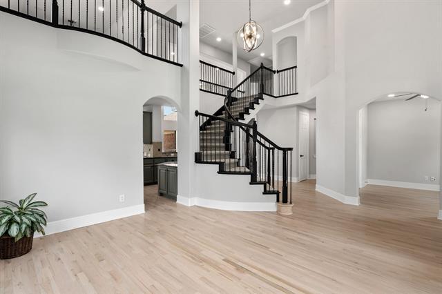 Building Photo - 2764 Dearborn Ln