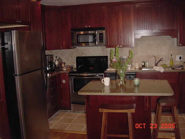 Foto del edificio - 807 W 48th St