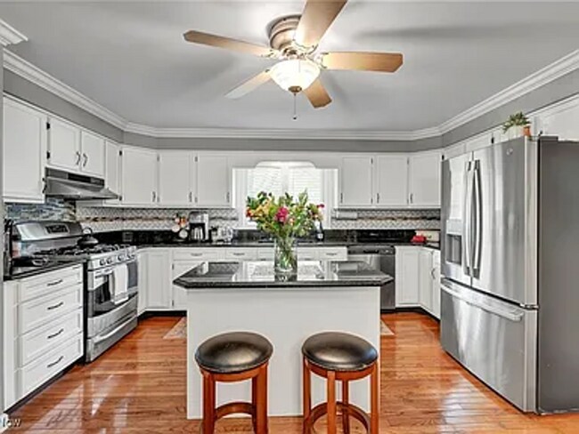 Foto del edificio - Beautiful 4 Bedroom Home