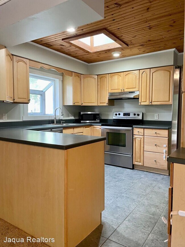 Building Photo - 4 br, 2.5 bath House - 8263 Heritage