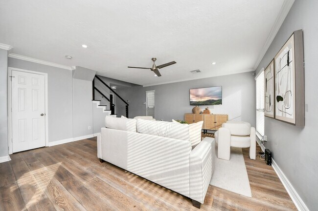 Building Photo - 10814 Tobar Falls Cir