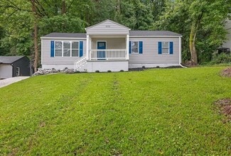 Building Photo - 2222 Beecher Cir SW