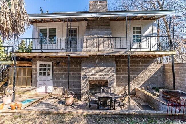 Building Photo - 1301 Cumberland St