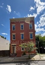 Building Photo - 44 Alexander St