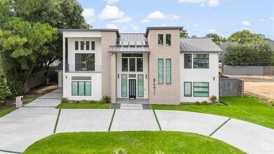 Building Photo - 6411 Royal Ln