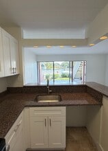 Building Photo - 2424 W Tampa Bay Blvd