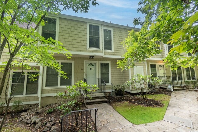 Photo - 235 Weaver St Apartment