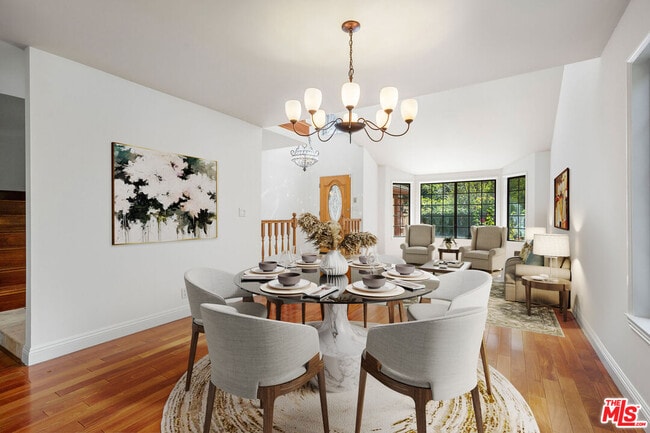 Foto del edificio - 13031 Magnolia Blvd