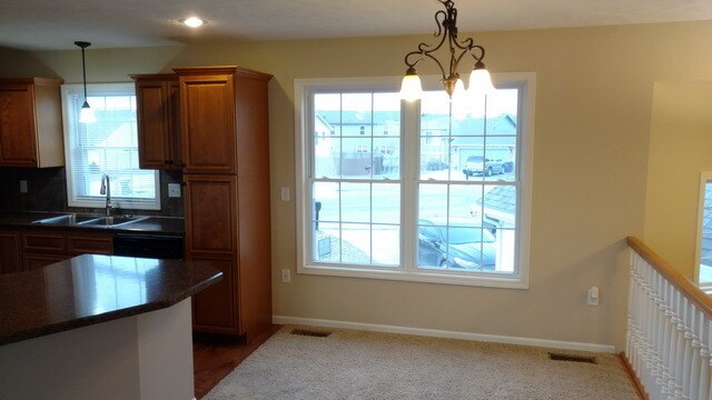 Foto del edificio - 4 bedroom, 3 bath home on quiet Cul-de-sac...