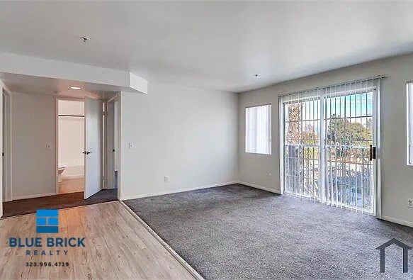 Foto del edificio - 15231 Sherman Way