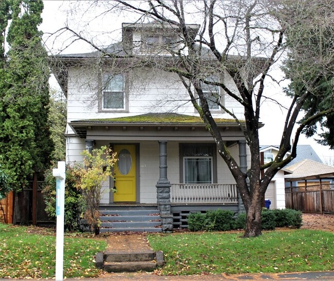 Vintage PDX Four-Square with Upgrades! - Vintage PDX Four-Square with Upgrades! House