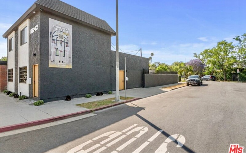 Foto principal - 8625 Melvil St