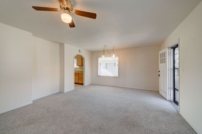 Building Photo - Charming Historic Rental Just Blocks from ...