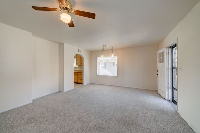Foto del edificio - Charming Historic Rental Just Blocks from ...