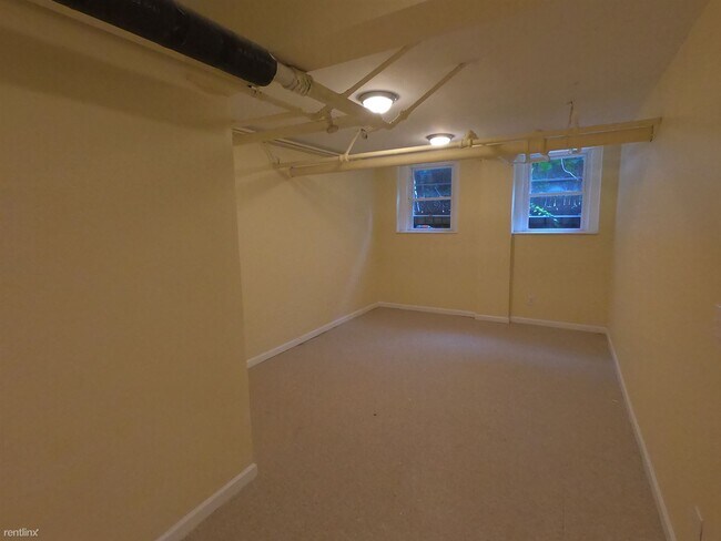 Foto del edificio - 1 br, 1 bath  - 94 Norton St