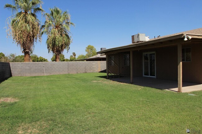 Building Photo - 4563 W 18th Ln