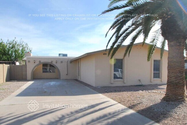 Building Photo - 429 E 10th Dr