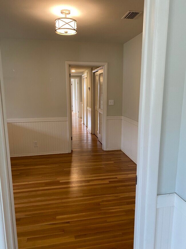 Foto del edificio - 1234 Belmont Terrace