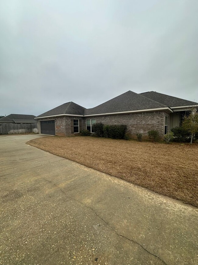 Building Photo - Fountain Crest Subdivision!!  4 Bedroom!!