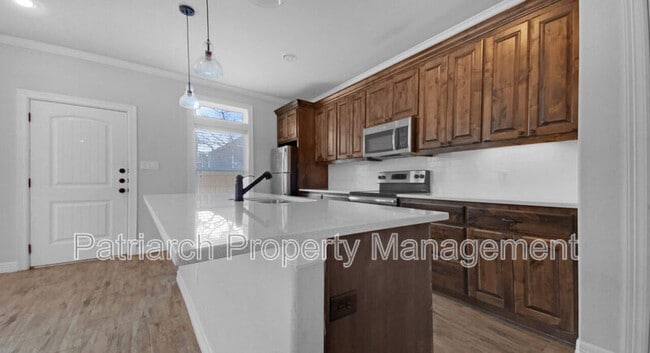 Foto del edificio - 903 Montclair Ave