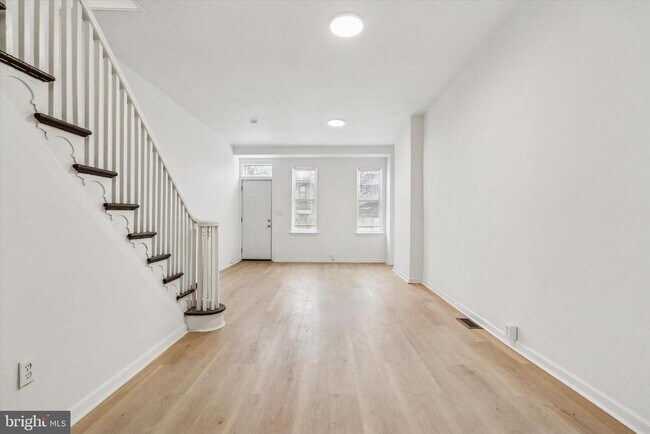 Foto del edificio - 2508 N Sartain St