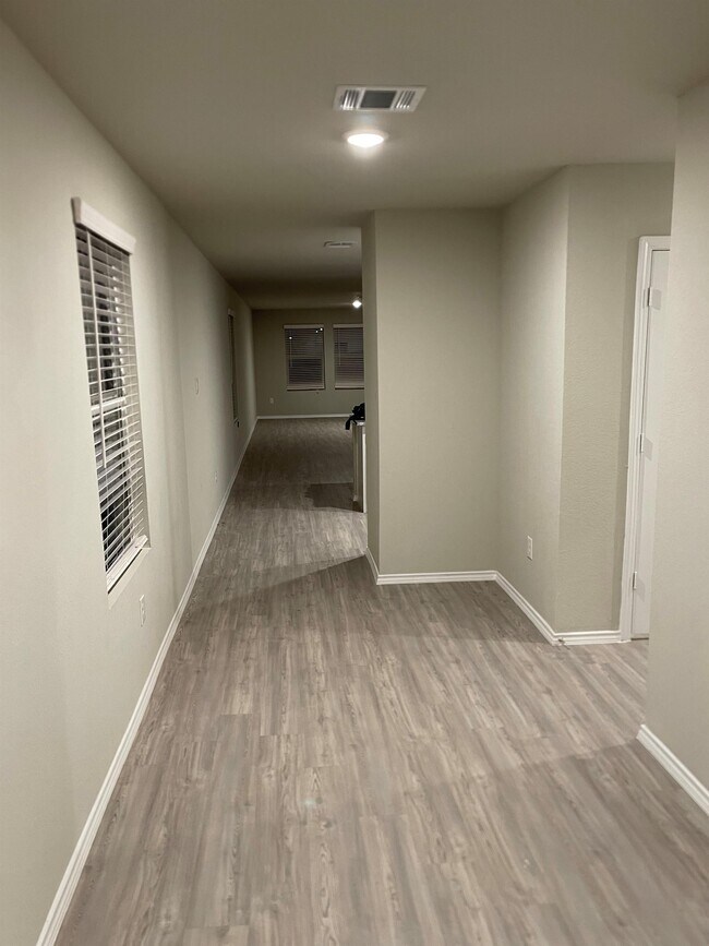Building Photo - 6416 Pickaxe Way