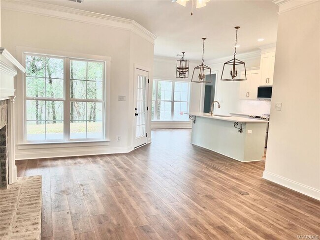Building Photo - 107 Oak Ridge Ct