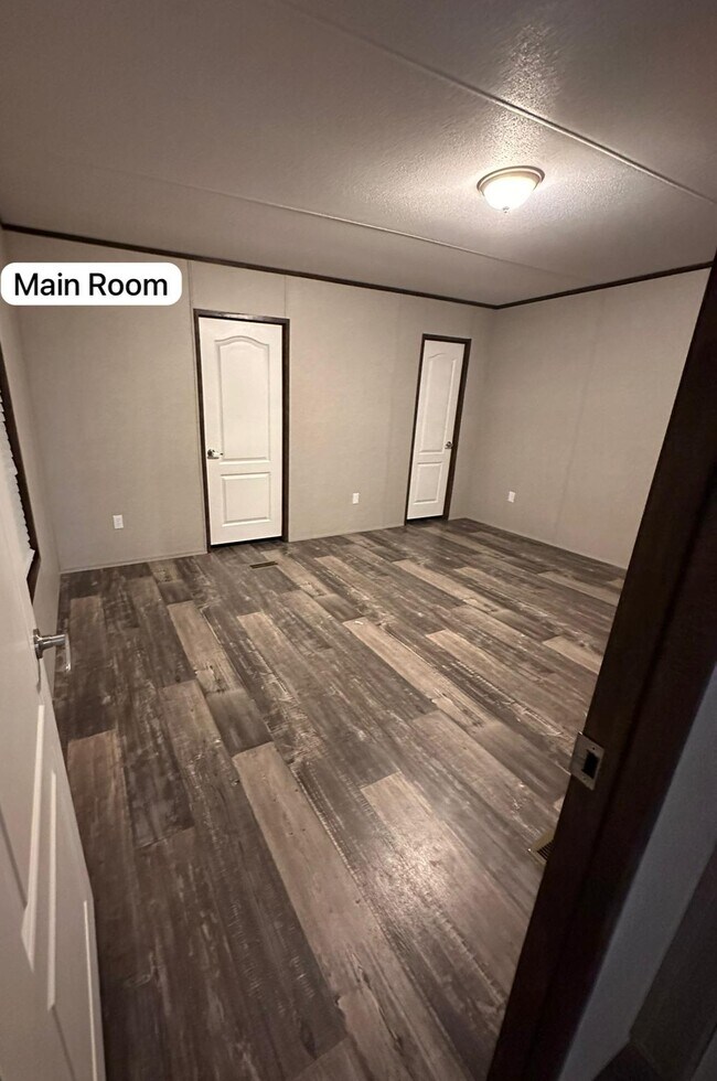 Foto del edificio - 601 Amalia Ave