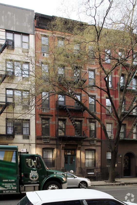 Foto del edificio - 304 E 89th St