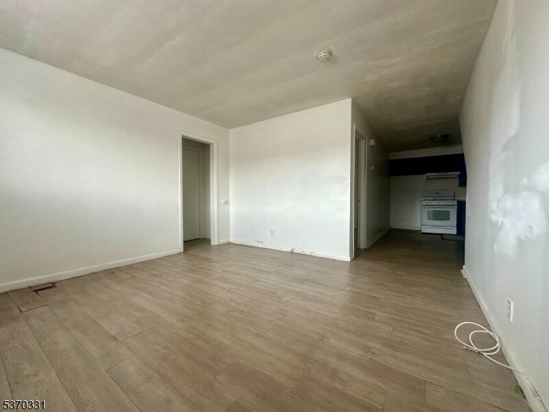 Foto principal - 530 Valley Brook Ave