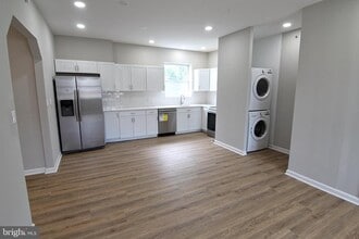 Building Photo - 235 Jefferson St