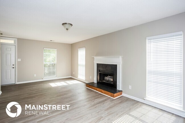 Foto del edificio - 4511 Avalon Forest Ln