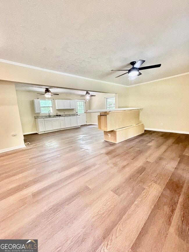 Building Photo - 481 Vega Rd