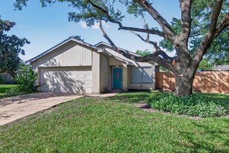 Building Photo - 14306 River Glen Dr