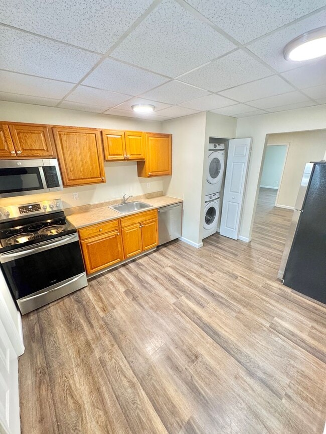 Building Photo - 722-724 Atlantic Street