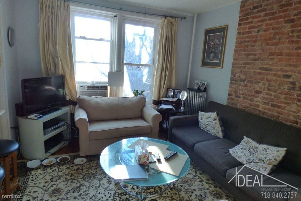 Foto del edificio - 307 E 5th St