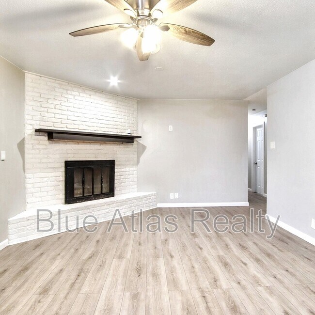 Foto del edificio - 608 W Pleasantview Dr