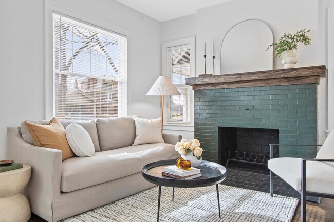 Foto del edificio - 7434 Woodrow Wilson St
