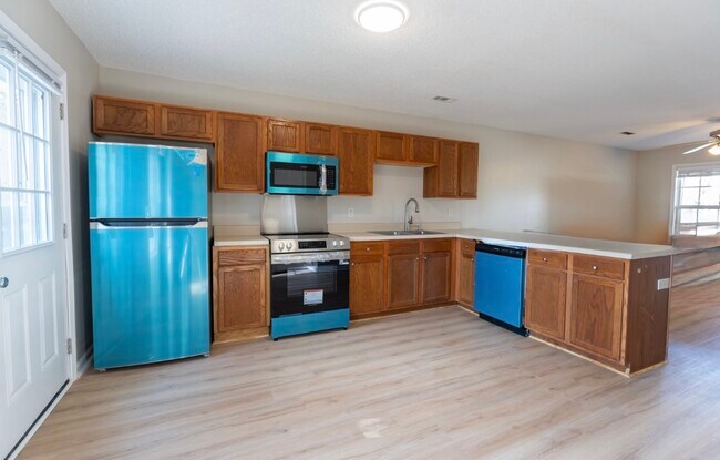 Foto del edificio - 225 Springfield Cir