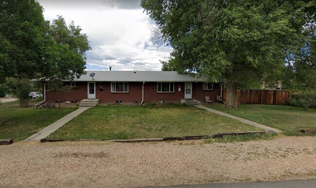 Building Photo - 5665 W Ellsworth Ave
