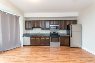 Building Photo - 1222 N 7th St