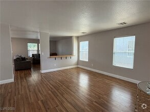 Building Photo - 11192 Tuscolana St