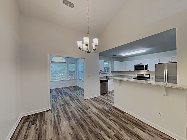 Foto del edificio - 5179 Centennial Creek Vw NW