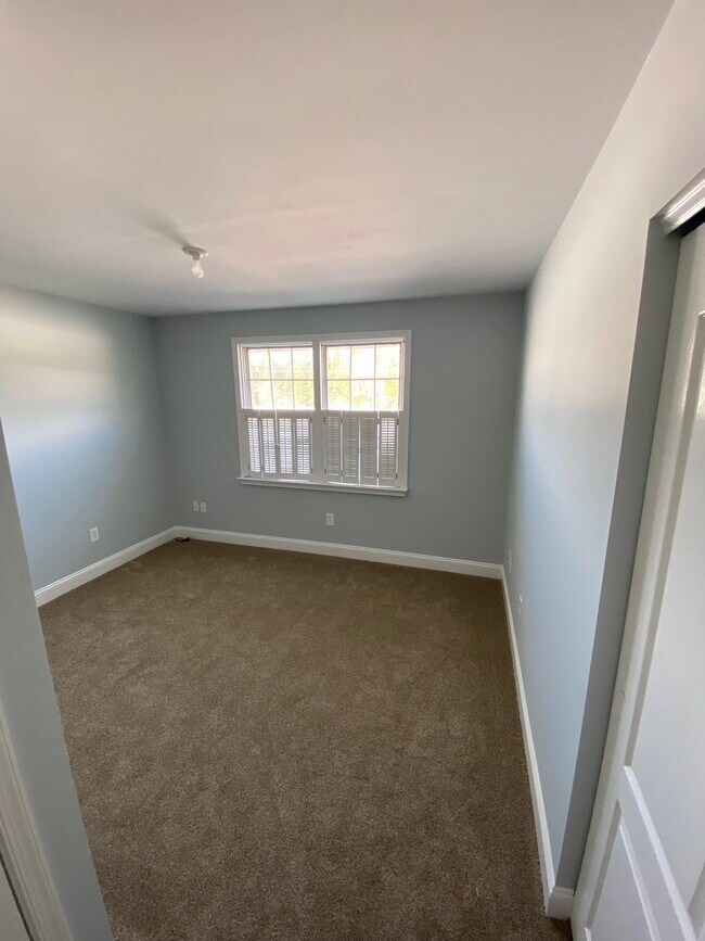 Office - 235 New Freedom Rd